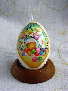 Комбінована техніка витравлювання-вирізування, поєднана з малюнком