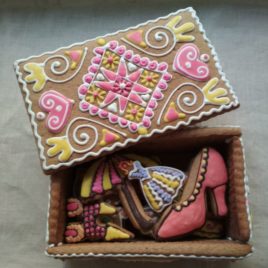 Прянична скриня для дівчат (031-450)