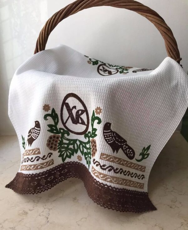 Easter basket liner
